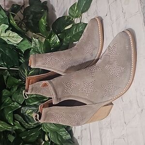 Jeffrey Campbell Asterial Star Studded Boots NWOB 7.5